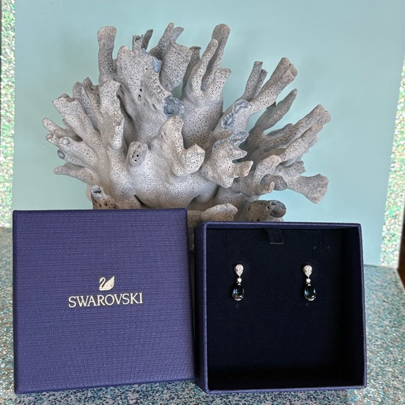 Rare Swarovski Blue Pear-Cut And Clear Crystals Vintage Drop Earrings 19mm - Picture 3 of 16